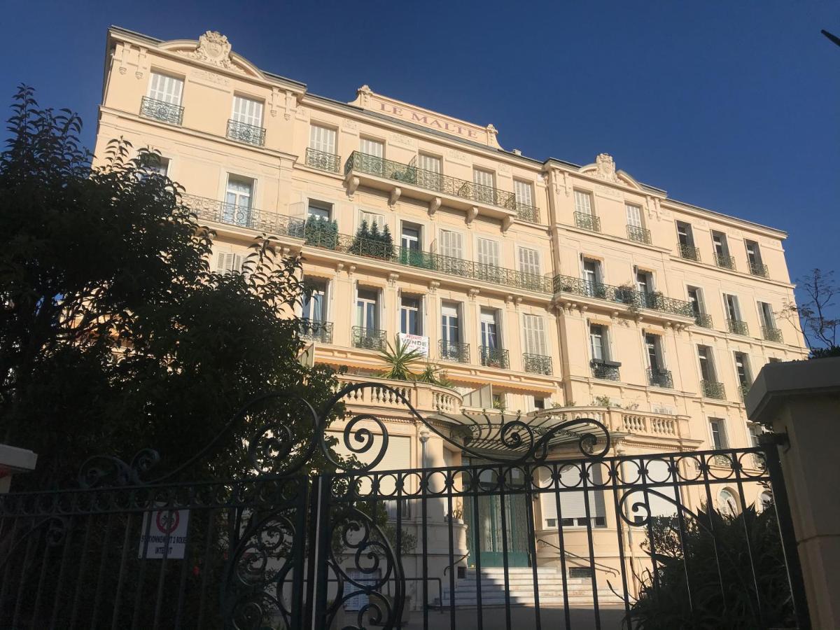 מנטון Appartement Terrasse Dans Palace Belle Epoque מראה חיצוני תמונה