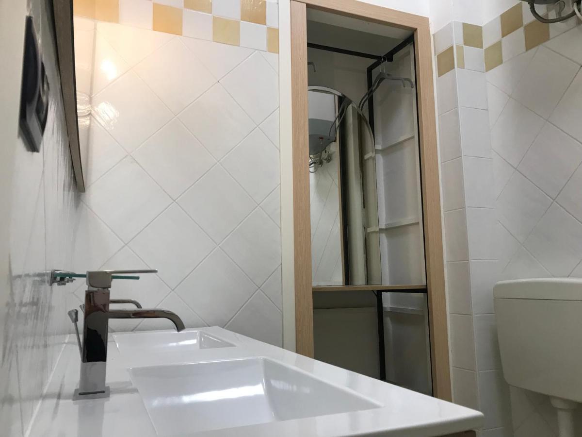 מנטון Appartement Terrasse Dans Palace Belle Epoque מראה חיצוני תמונה